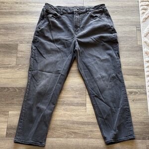 American Eagle Outfitters Mom Jeans